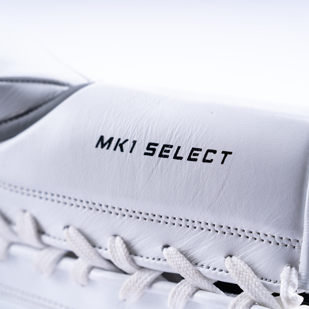 Select Lace-Up Boxing Gloves