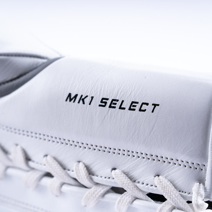 Select Lace-Up Boxing Gloves